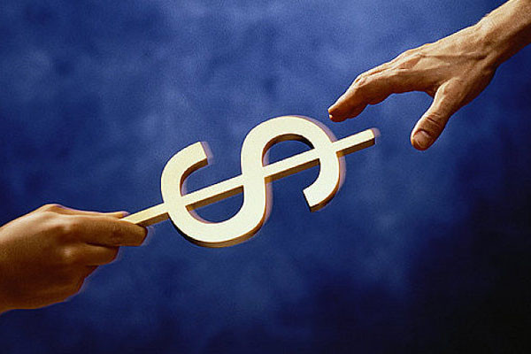 현물 거래의 특징은 무엇입니까?