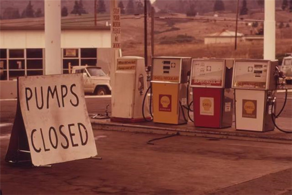 Comparación de crisis petroleras anteriores