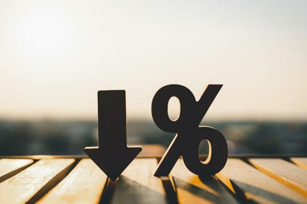 ब्याज दर में कटौती और उसका आर्थिक प्रभाव