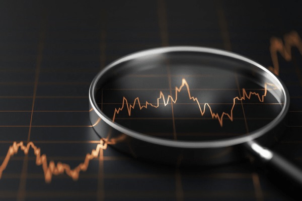 Significado e implicaciones de la brecha entre tijeras M1 y M2