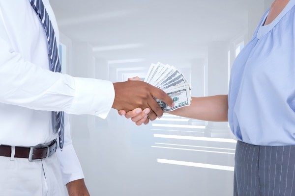 株式譲渡とは|その手順と影響