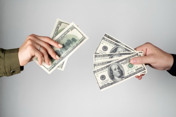 海外FXのスワップフリーとは?EBCのおすすめポイントとイスラム口座の魅力を解説