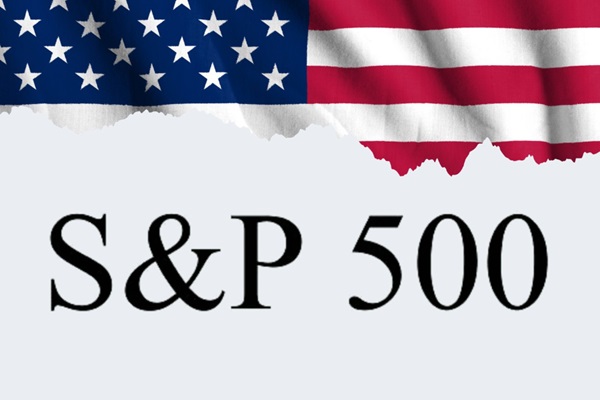 S&P500は国債供給懸念の中、高値に