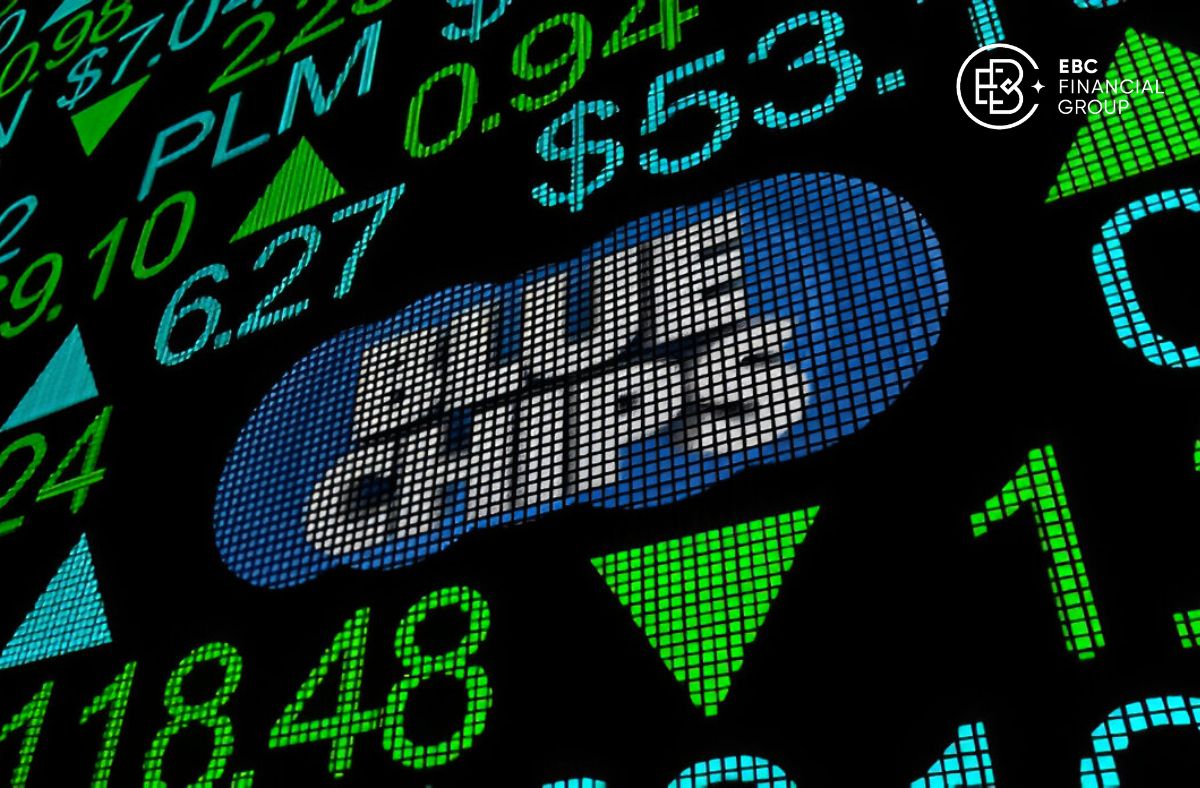 Cổ phiếu Blue chip là gì? Khái niệm, Đặc điểm và Hướng dẫn Đầu tư