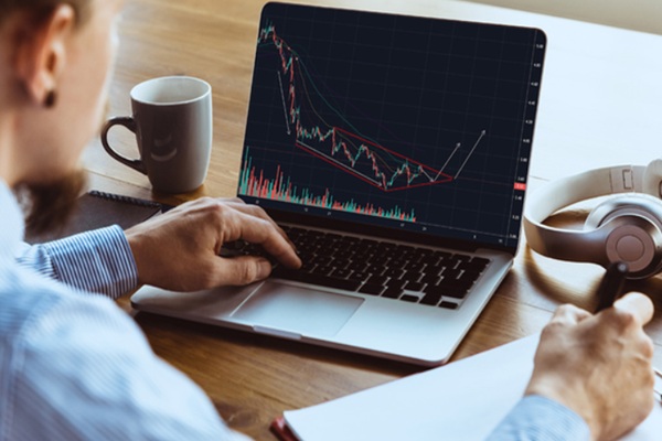 The New Trader's Handbook: Learn Fast, Trade Smart