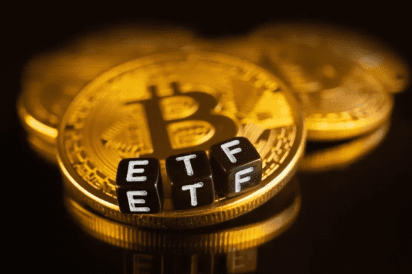 ビットコインETF流入額が急増し、投資家の熱意が再び爆発!