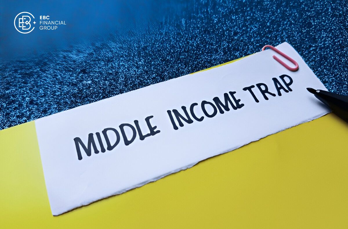 Bẫy thu nhập trung bình là gì? Nguyên nhân, nhận biết, giải pháp