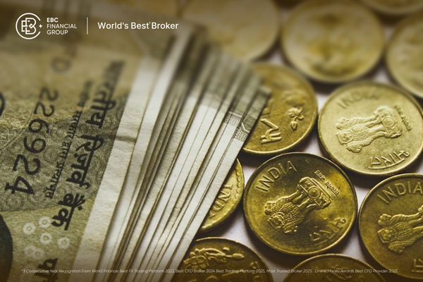 El USDINR alcanza un mínimo a pesar del retroceso global del dólar