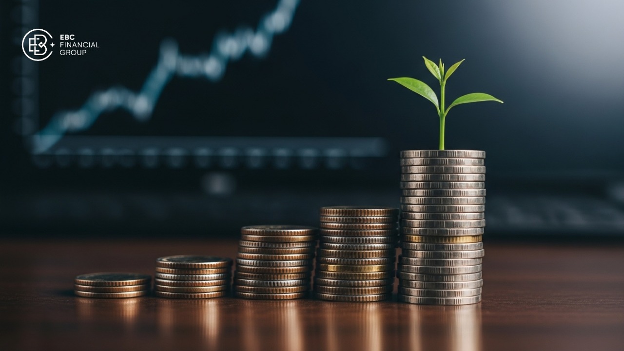 OCF (Operating Cash Flow hay Dòng tiền hoạt động) là gì?