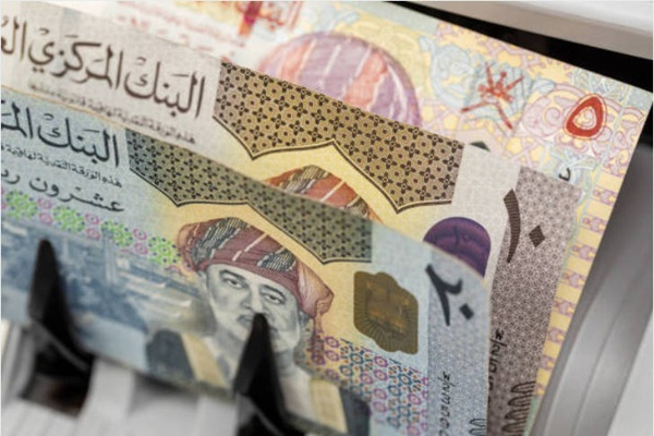 ¿Por qué el rial omaní es tan fuerte? El papel del petróleo y las políticas