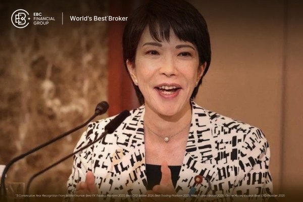 ​Yen drops with focus on Japan election