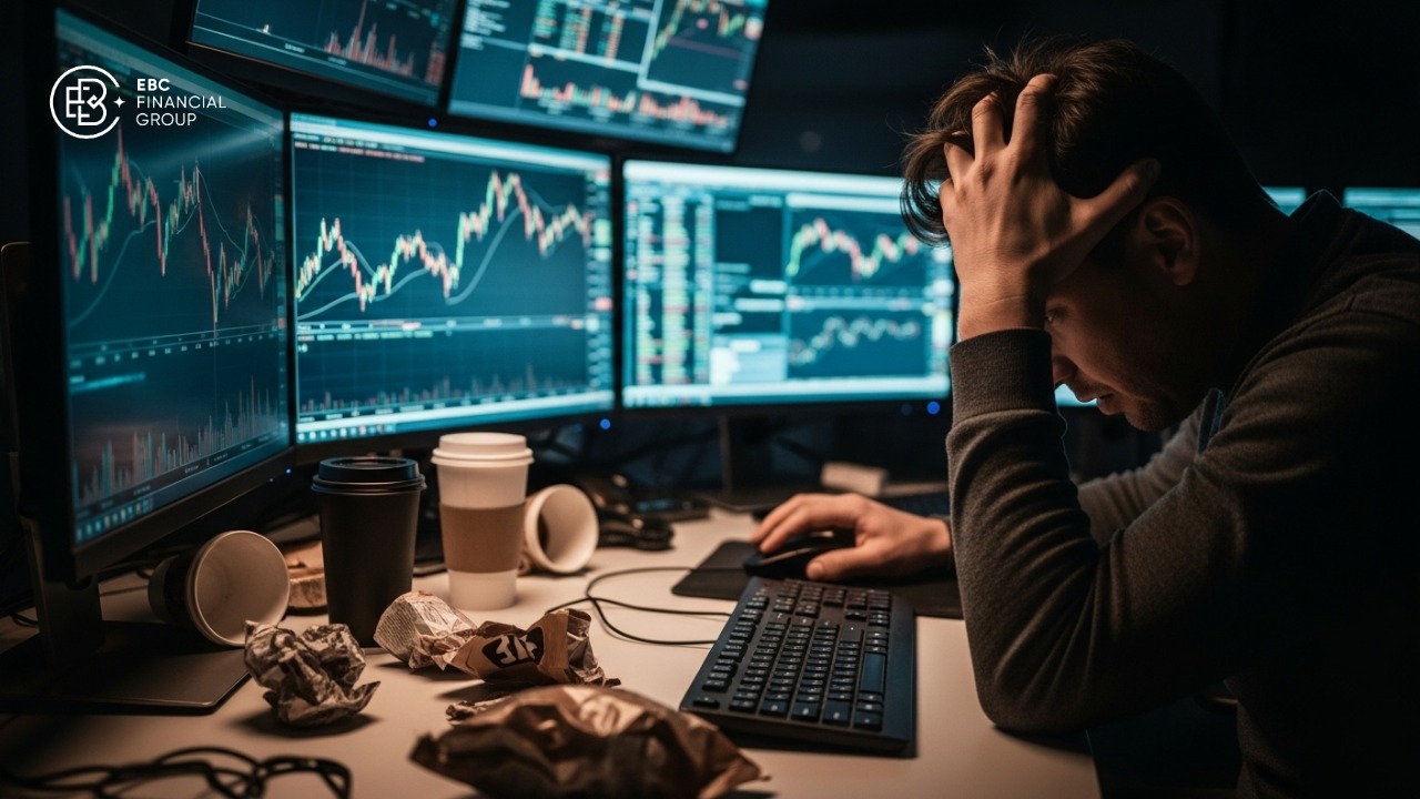 Overtrading là gì? Dấu hiệu & cách khắc phục giao dịch quá mức