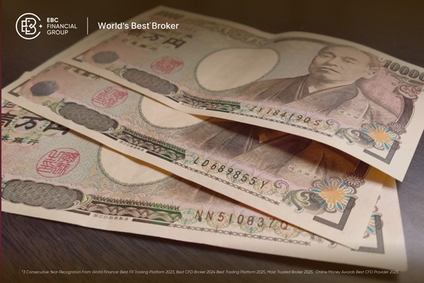 Par dólar para iene sobe devido à fraqueza do iene e às expectativas de estímulos.