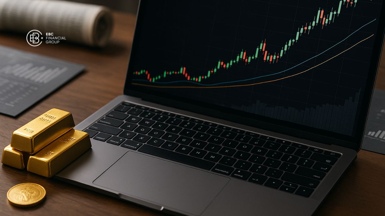 Chứng khoán thế giới thăng hoa sau Fed cắt lãi suất lần 3, vàng quanh 4.200 USD/oz nhưng rủi ro bong bóng kép vào năm 2026