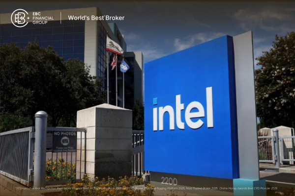 Precio de acciones de Intel cae 2.72% y vuelve a encender las dudas del mercado