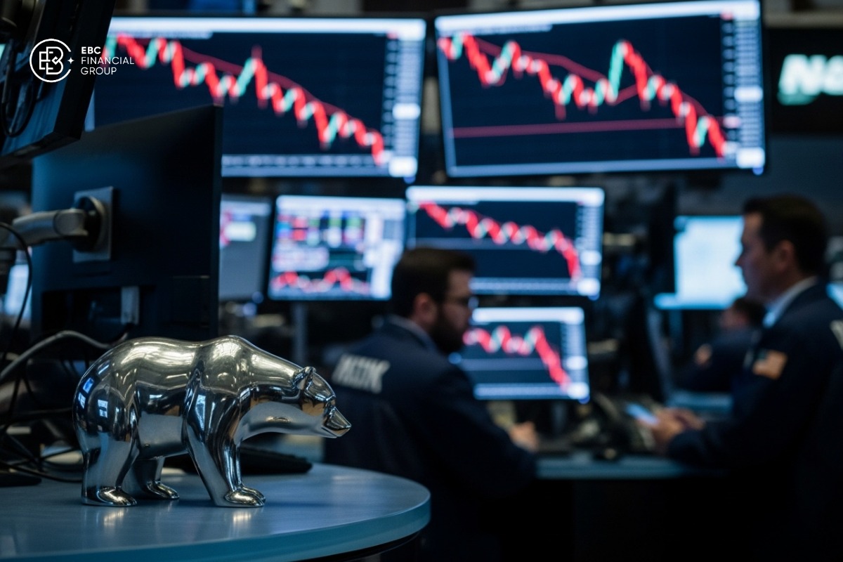 Chứng khoán Mỹ: Dow Jones, S&P 500, Nasdaq giảm trước Fed và lợi nhuận Big Tech