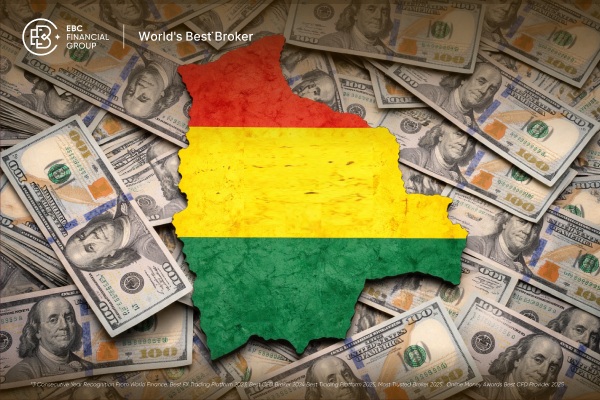 El dólar en Bolivia sigue en Bs 6.96. pero el mercado no termina de creerlo