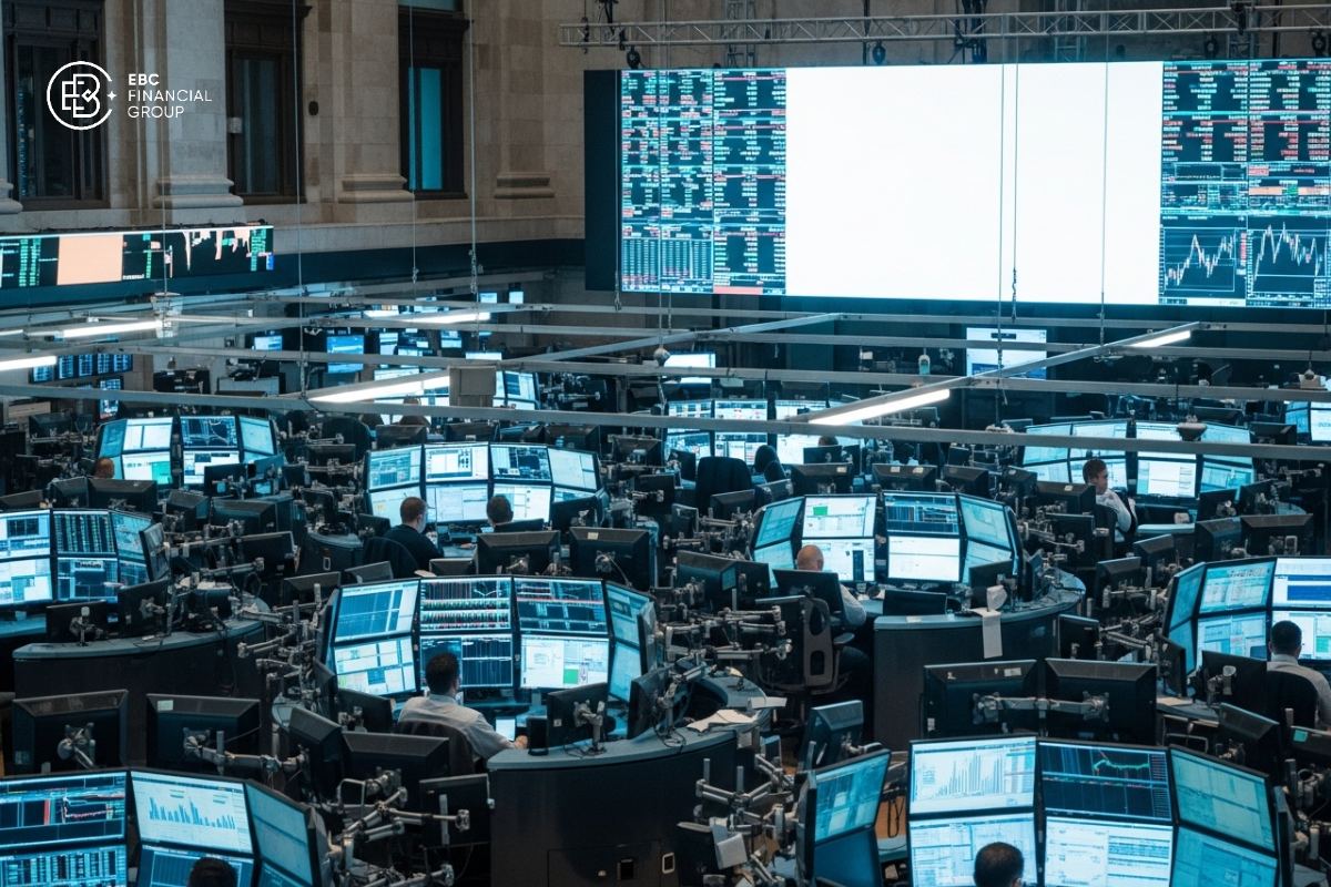 Sàn chứng khoán quốc tế là gì: hiểu đúng để tiếp cận thị trường toàn cầu và tránh sàn giả