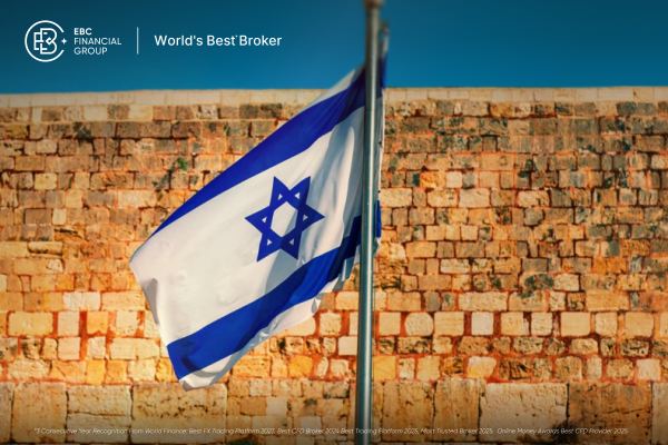 原油価格は下落、金は$4,500を突破